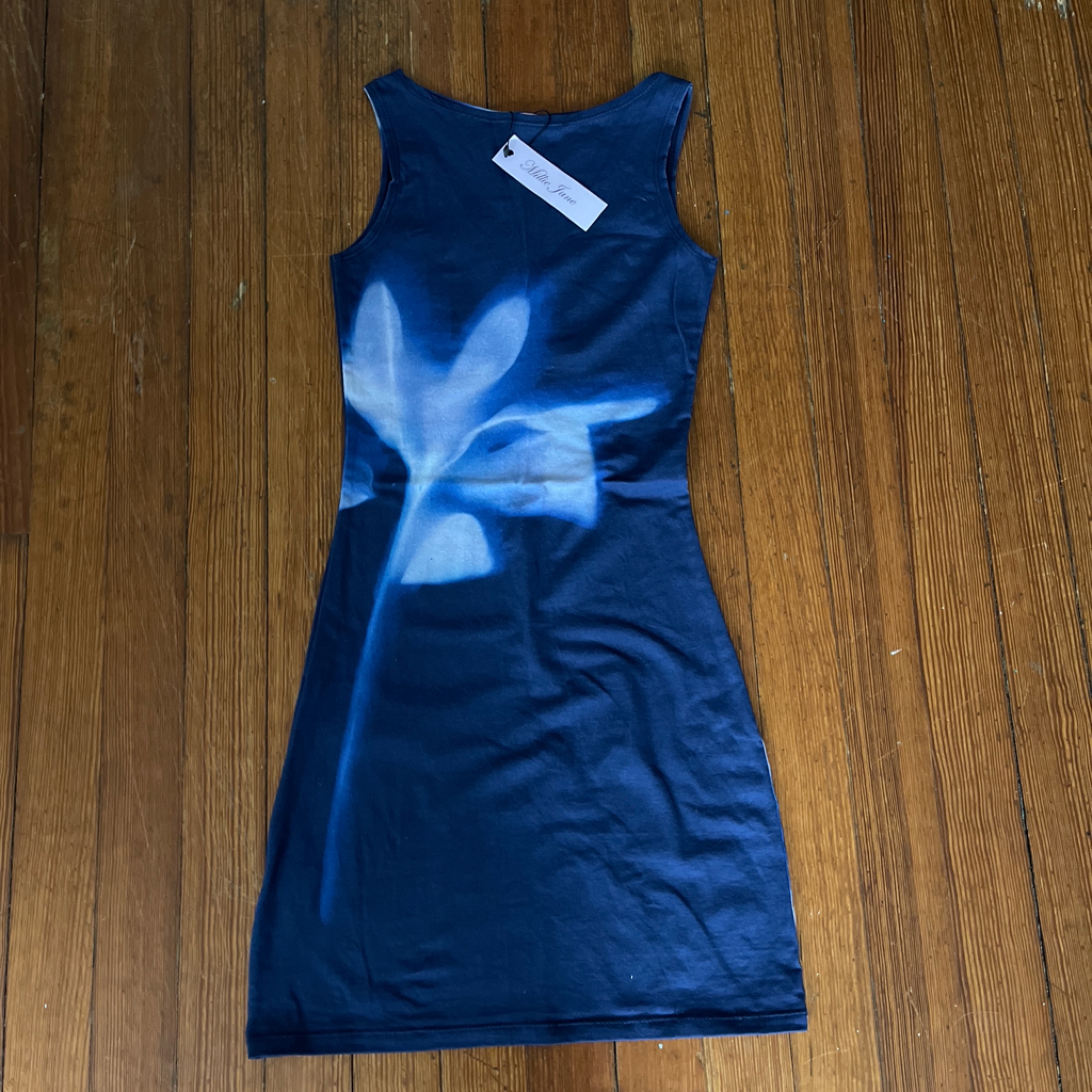 Nwt Millie Jane London Indigo Mini Dress Blue Flower Print Floral Art Chic — image 6 of 8